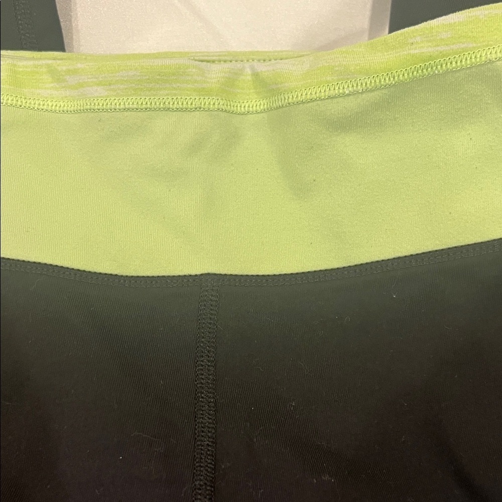 Set of 3 Women’s Workout Pants size XS - Picture 5 of 16